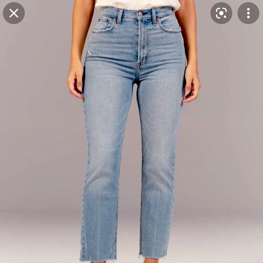 Abercrombie Curve Love Ultra High Rise Ankle Straight Jeans